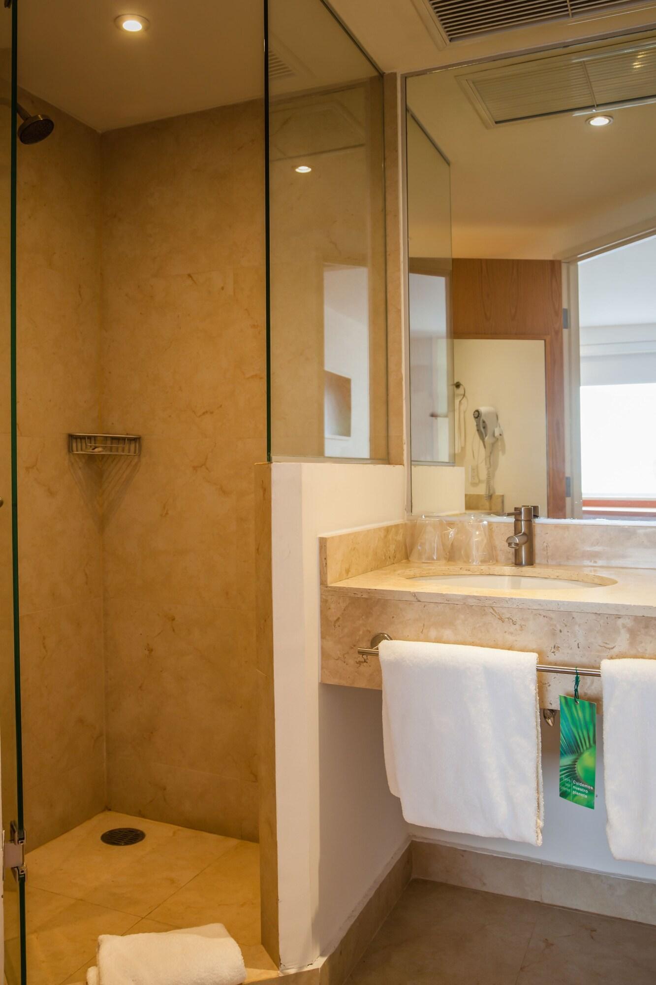 One Toluca Aeropuerto Hotel Екстериор снимка