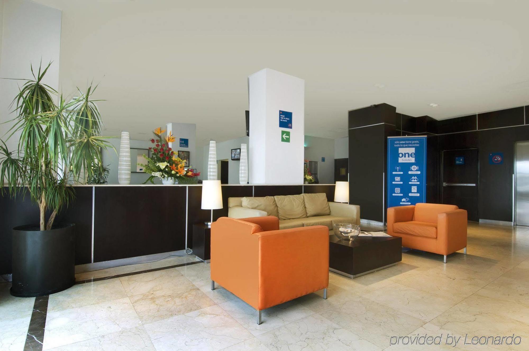One Toluca Aeropuerto Hotel Интериор снимка